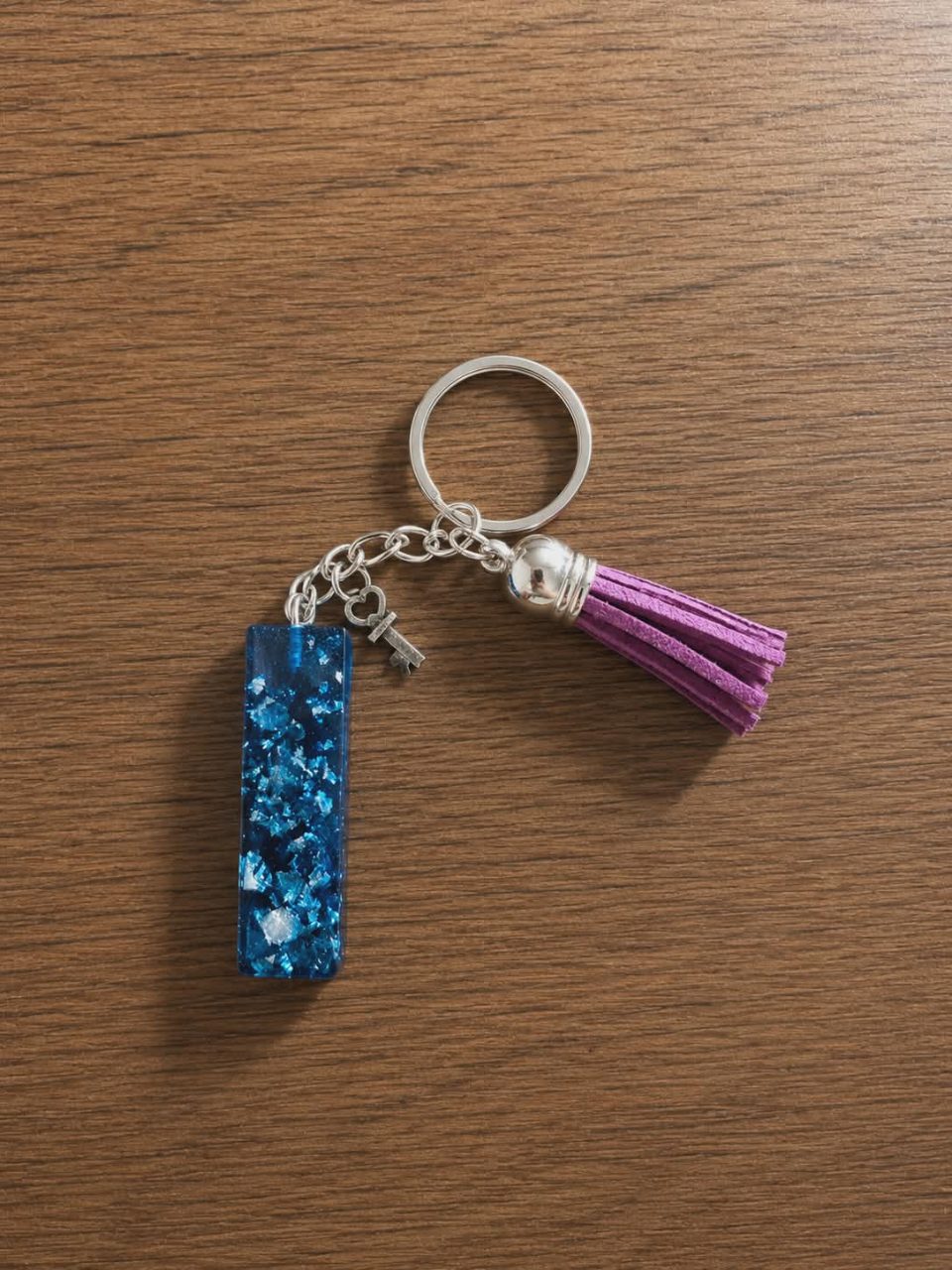 Porte clé (i)