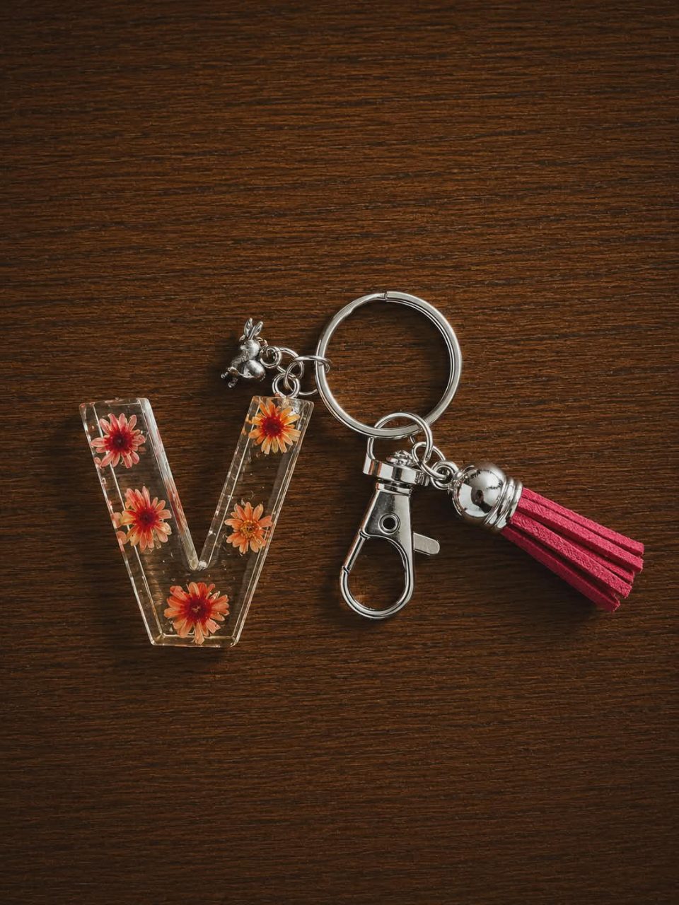 Porte clé V